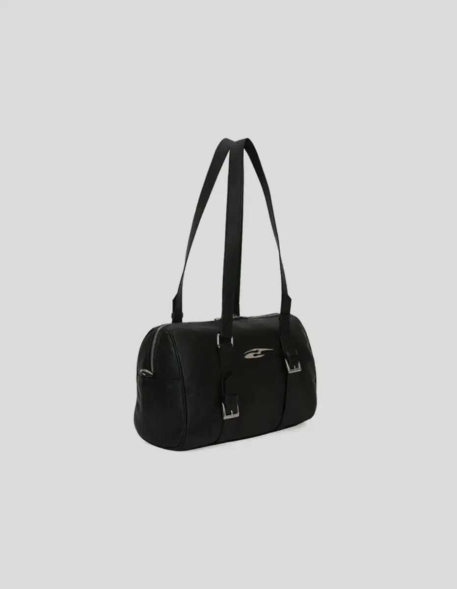 L.E.E.Y PLAQUE BELT TOTE BAG BLACK