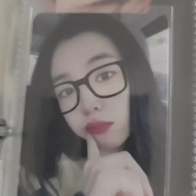 칠킬 random trading card 아이린