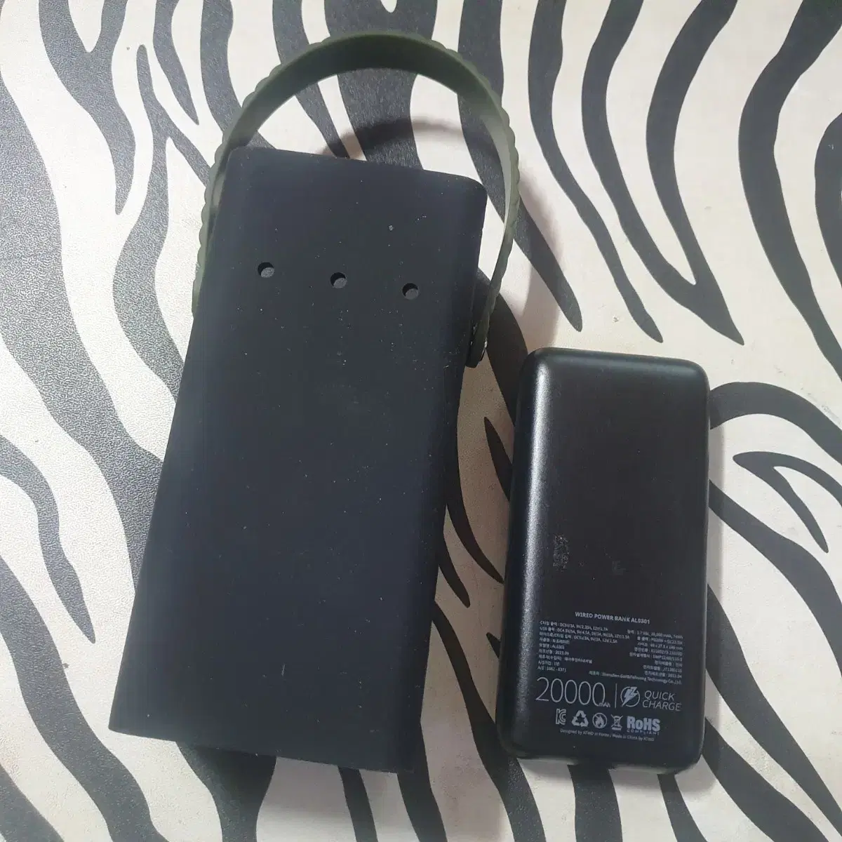 대용량보조배터리 고속충전기 휴대용충전기 60000mAh+20000mAh