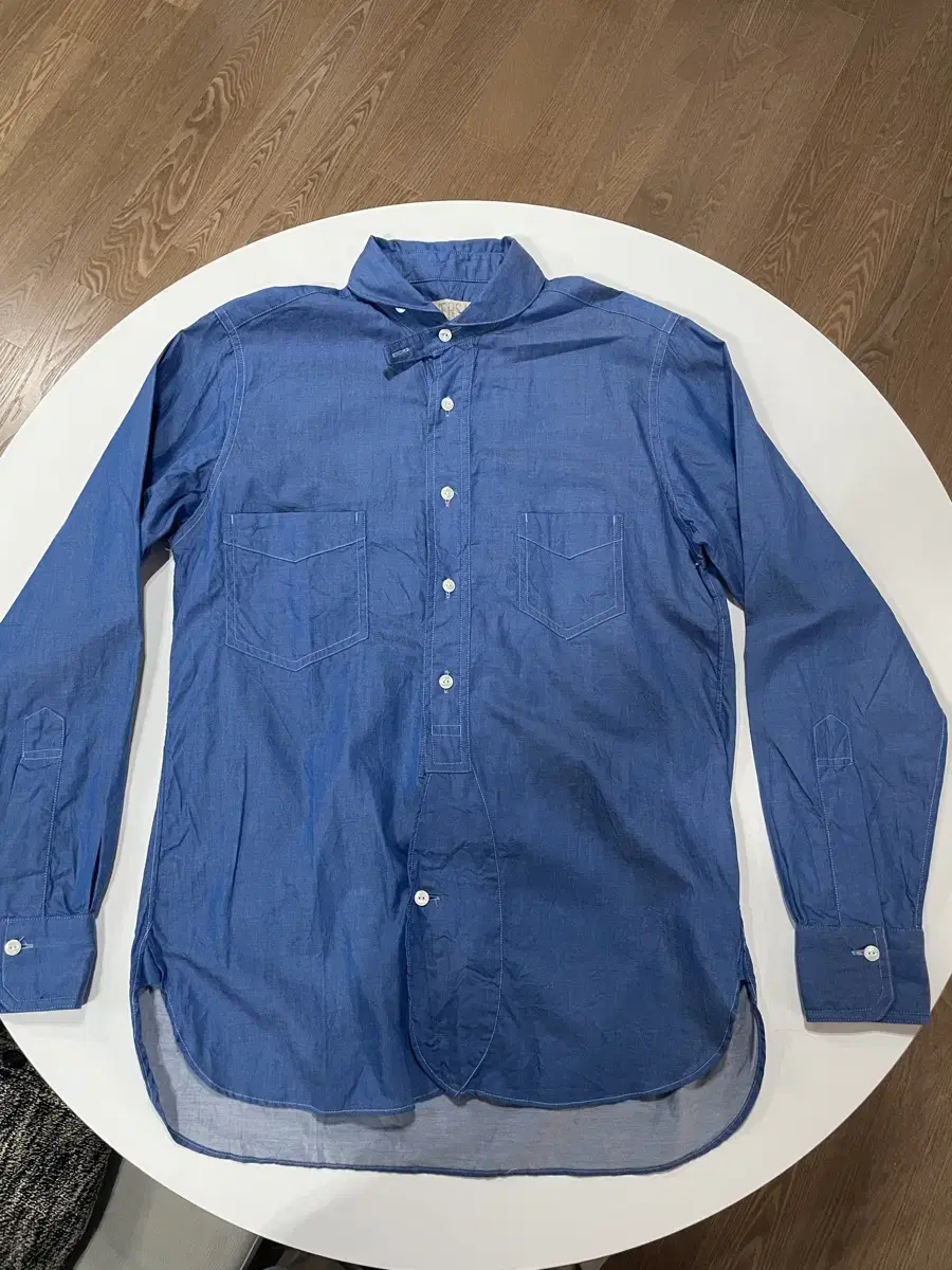 Harbor blue chambray shirt size M