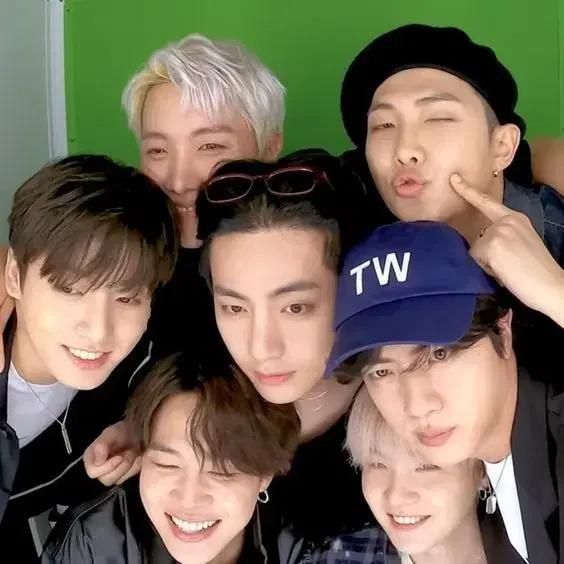 방탄소년단 굿즈 나눔해요 판매 bts 전정국 김태형 박지민 김석진