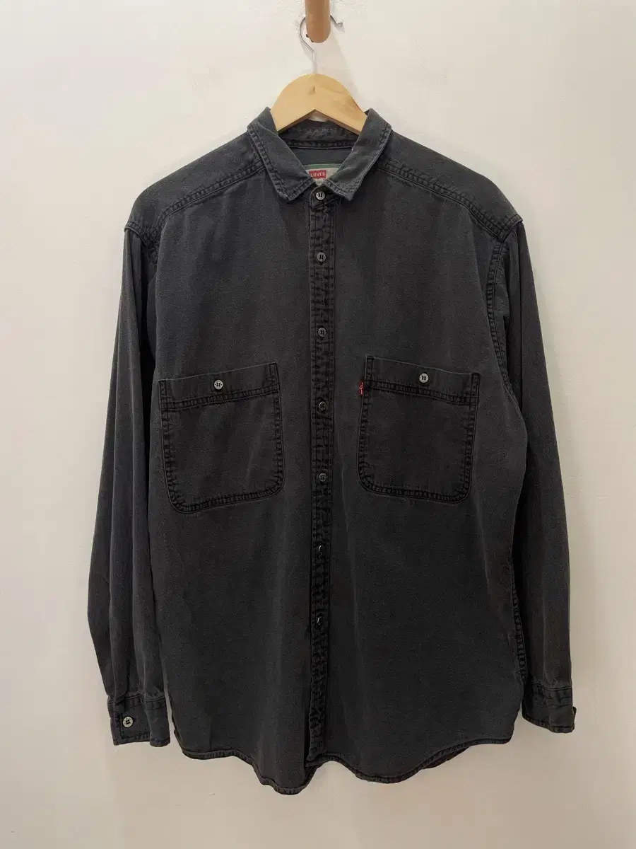 (L) Levi's Levi's Denim Shirt in Dark Blue