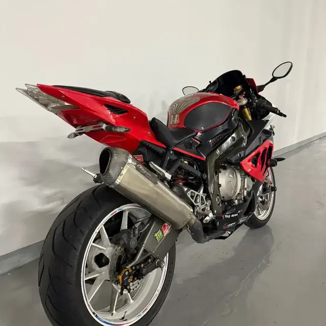 2010년식 BMW S1000RR 컨디션 최상 판매합니다.