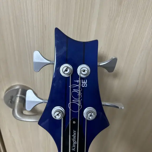 PRS SE Kingfisher 베이스 판매합니다