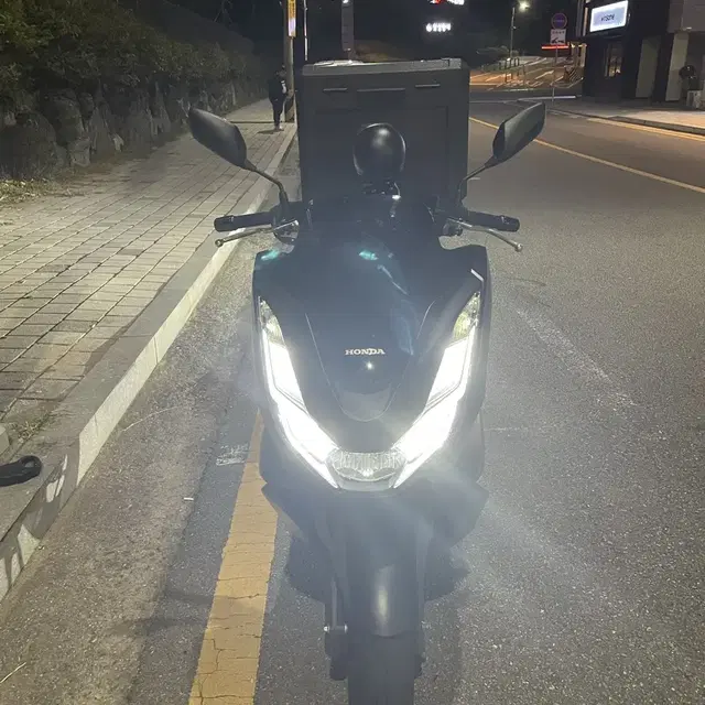 pcx125 abs 24년식 4000km 키로수증가x 배달세팅/nmax