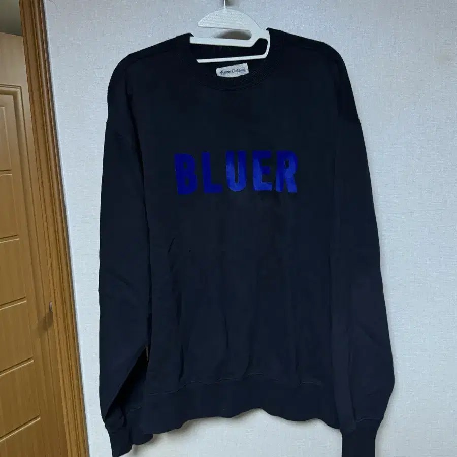 네이머클로딩 맨투맨 BLUER TEAM SWEATSHIRTS NAVY