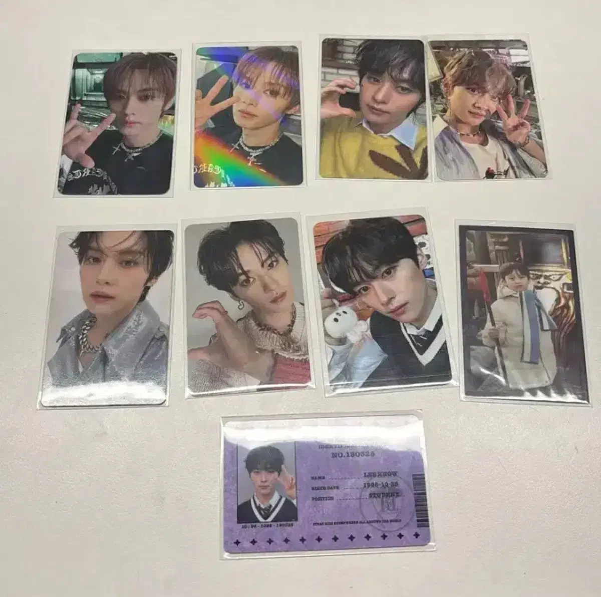 skz photocard bang chan lee know changbin hyunjin han yongbok seungmin i.n.