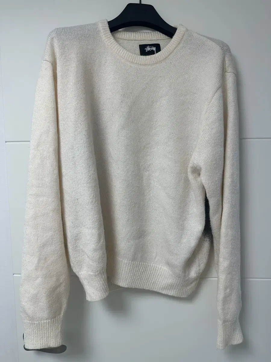 Stussy 8-ball spray knit ivory size L