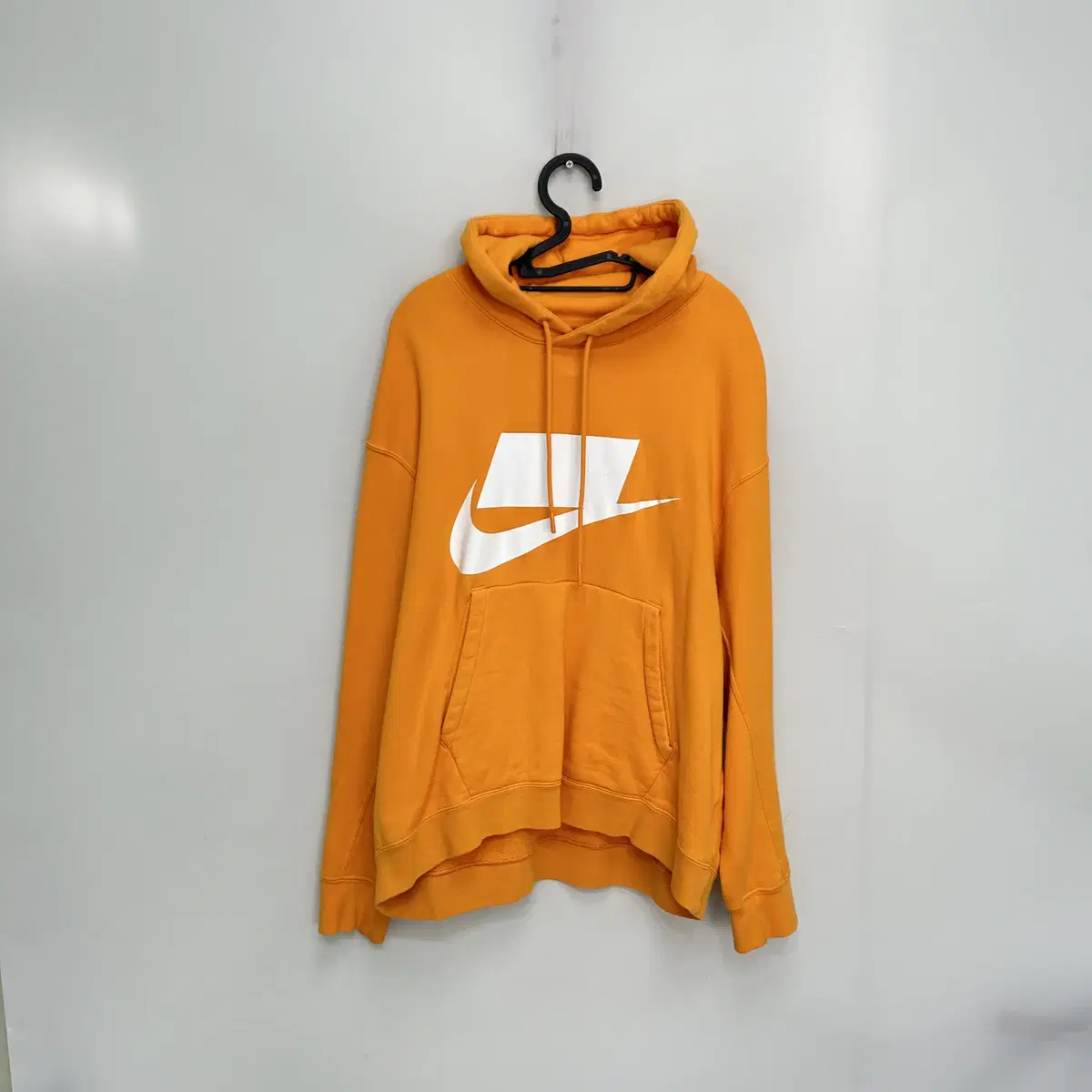 Nike Men's Hoodies 105