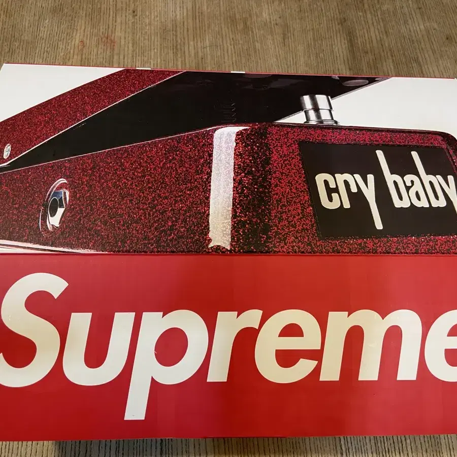 supreme crybaby 페달