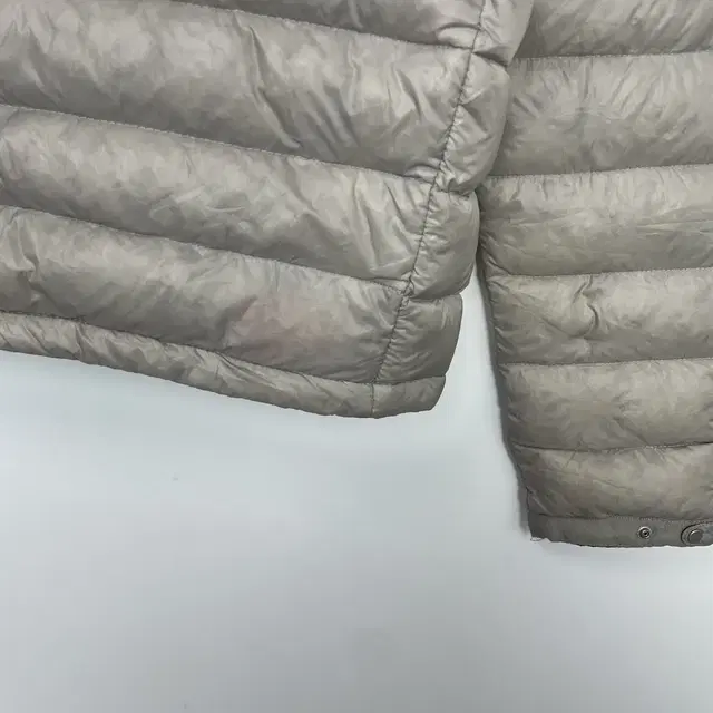 Cp company 씨피컴퍼니 고글 후드 다운 패딩 자켓