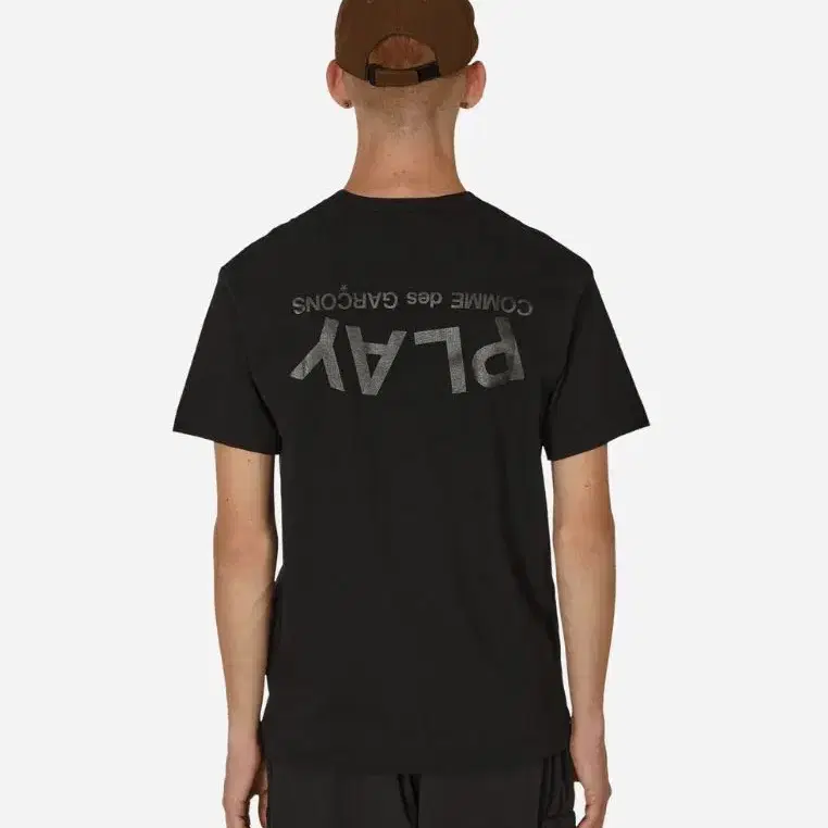 플레이 꼼데가르송 티셔츠 블랙 (size XXL + 새상품)