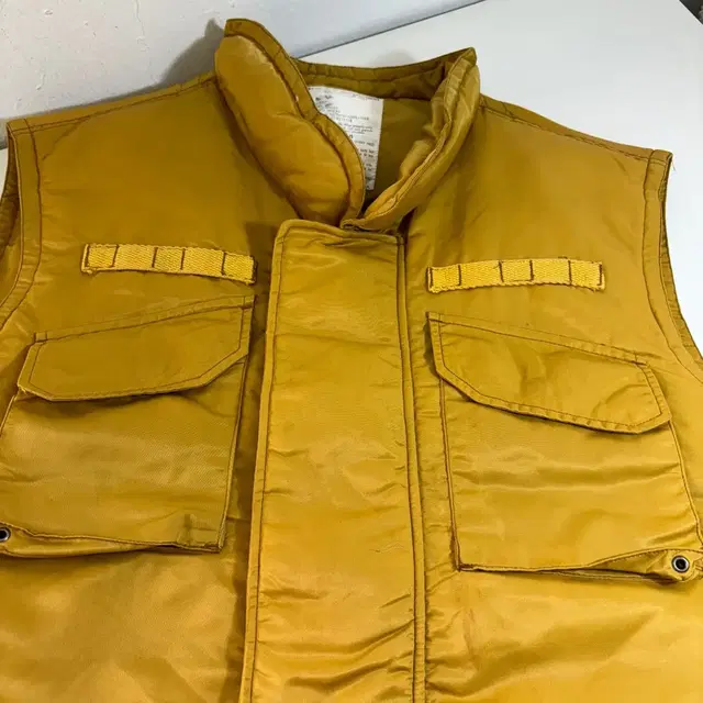 M M69 BODY ARMOR 옐로우 덕다운 베스트