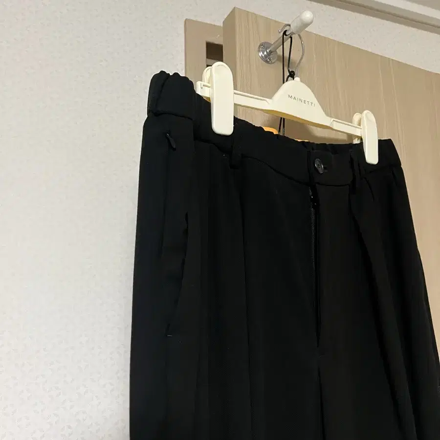 새상품)에스파이 esfai PLEATED EASY SLACKS