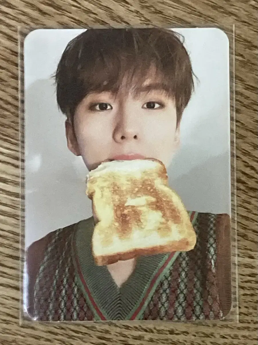 Kihyun Voyager Jewels album Sic Bread Kihyun photocard WTS