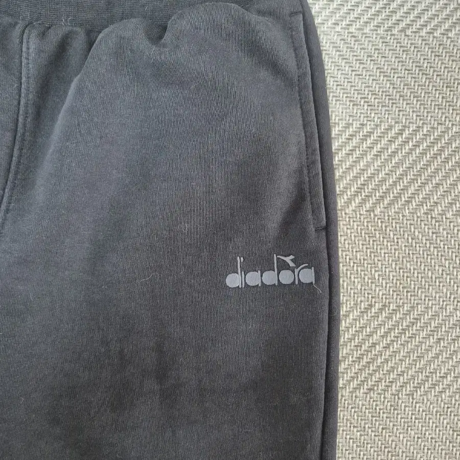 (diadora)디아도라 블랙 면 트레이닝팬츠