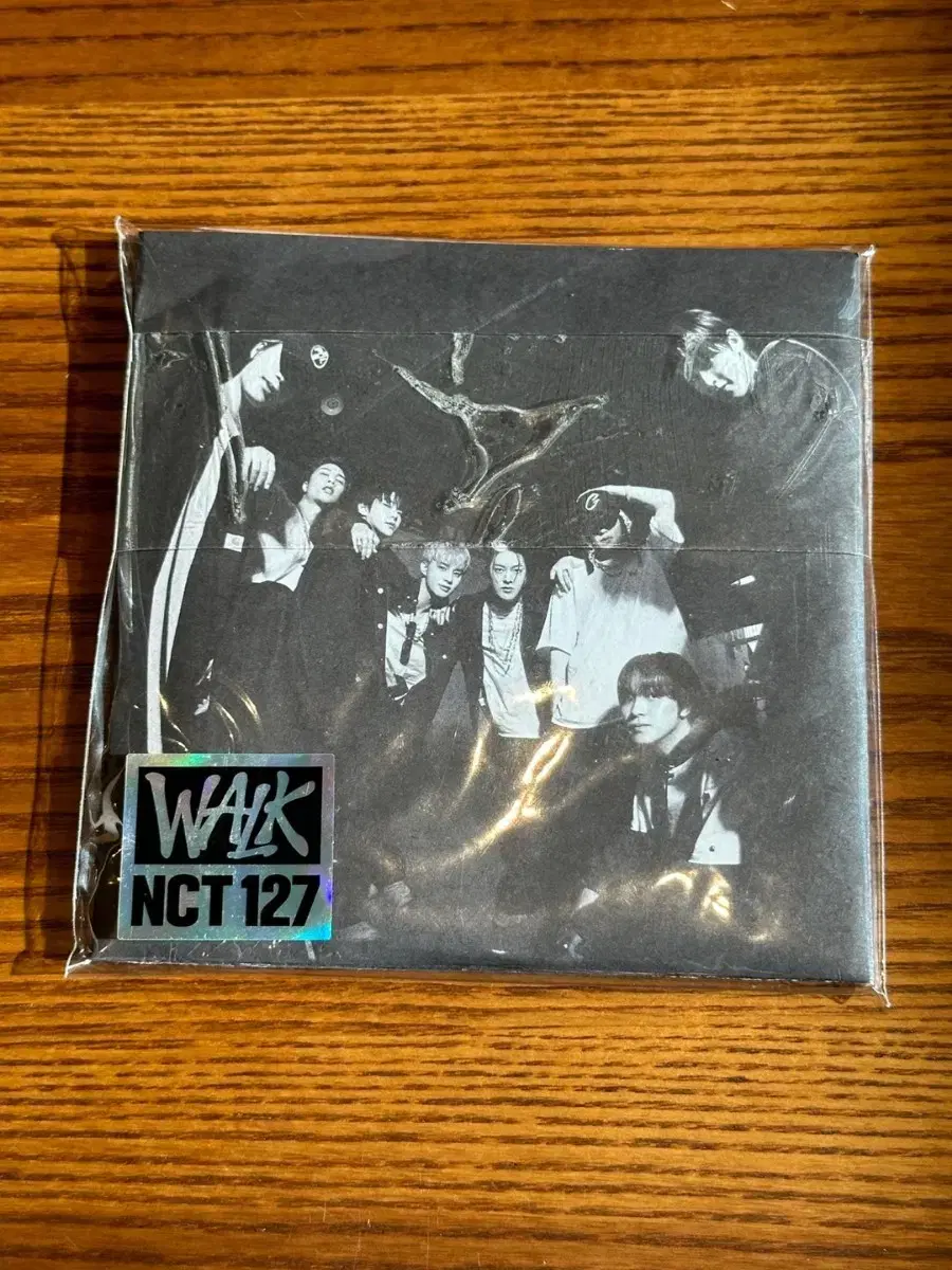 NCT127 Piggyduck album sells (unsealed)