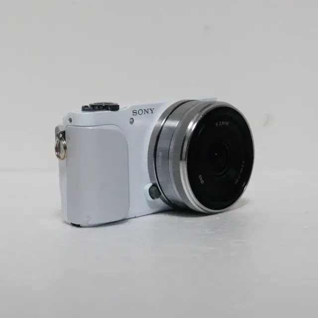 [소니] NEX-3N 화이트+16mm 단렌즈팝니다.(17.5만원)