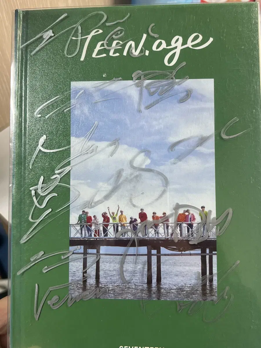 Seventeen's autograph is sell.