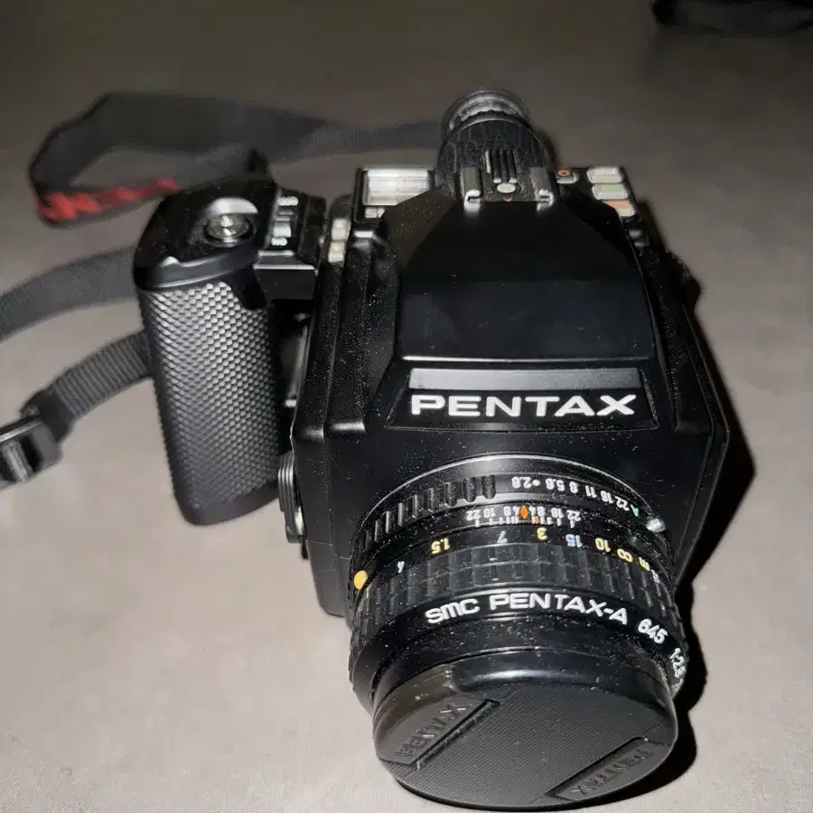 pentax 645 + 75mm