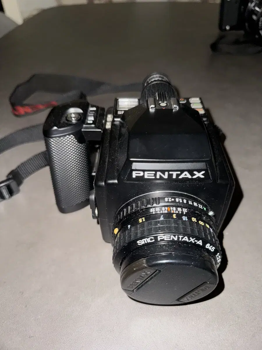 pentax 645 + 75mm