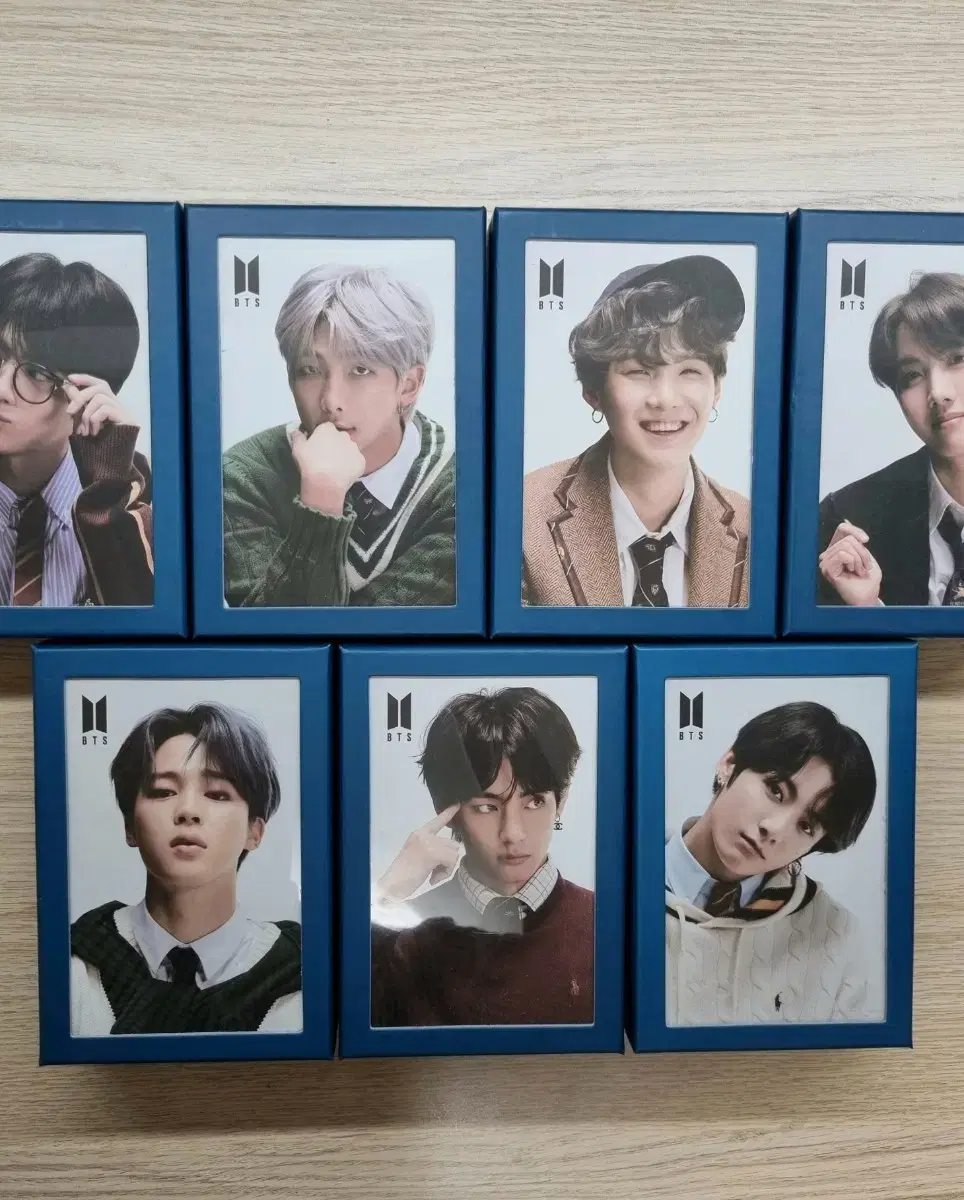 BTS Jigsaw Puzzle (with photocard)