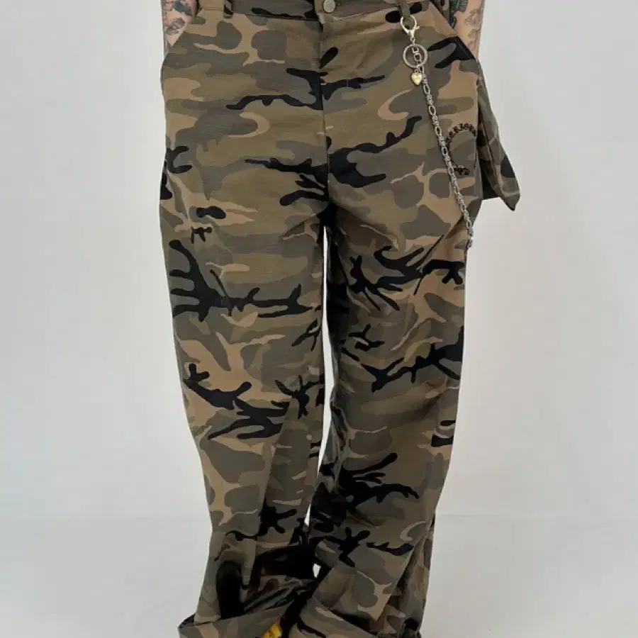 CAMO WORK PANTS (미스테리어스호텔)