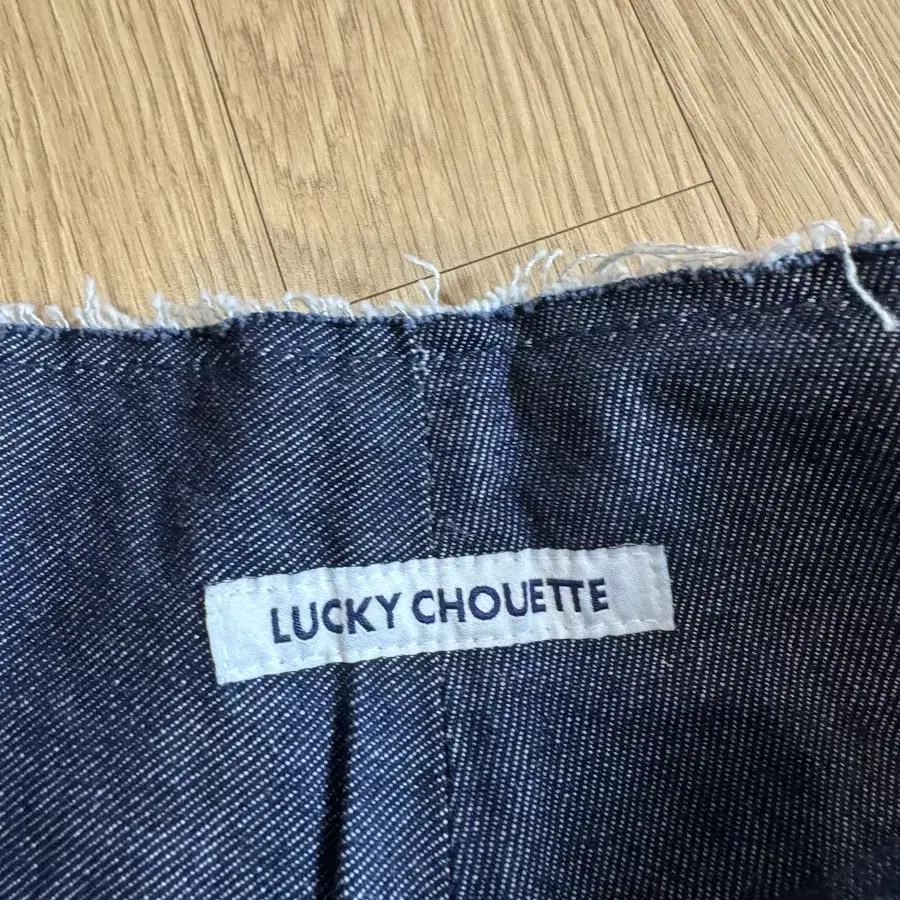 Lucky chouette 럭키슈에뜨 데님 반바지