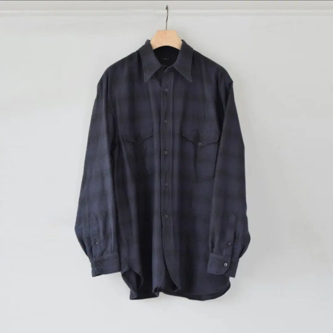 Komori wool check shirt3