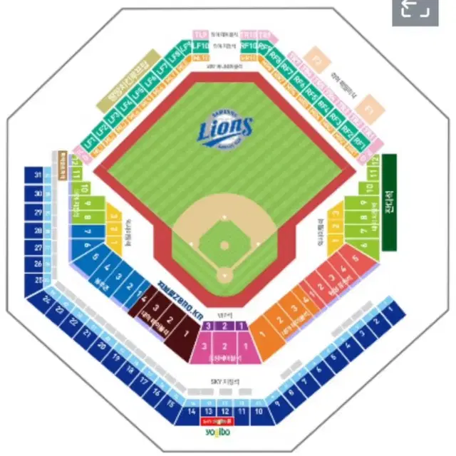 플레이오프 2차전 삼성 vs LG  1루 익사이팅석