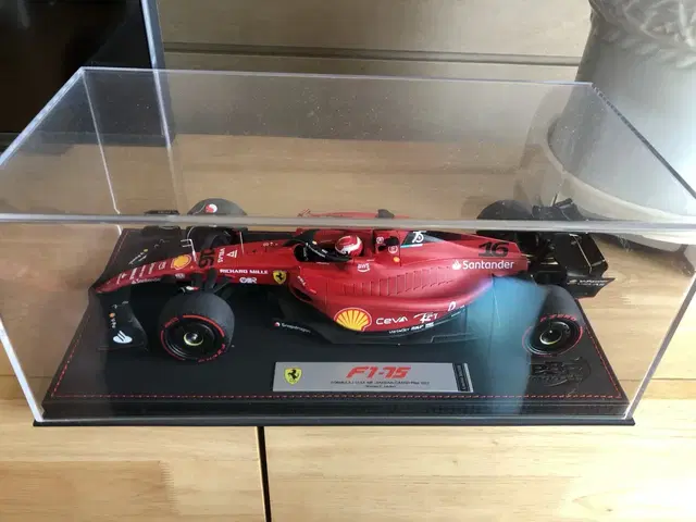 Bbr f1-75 페라리 1:18 다이캐스