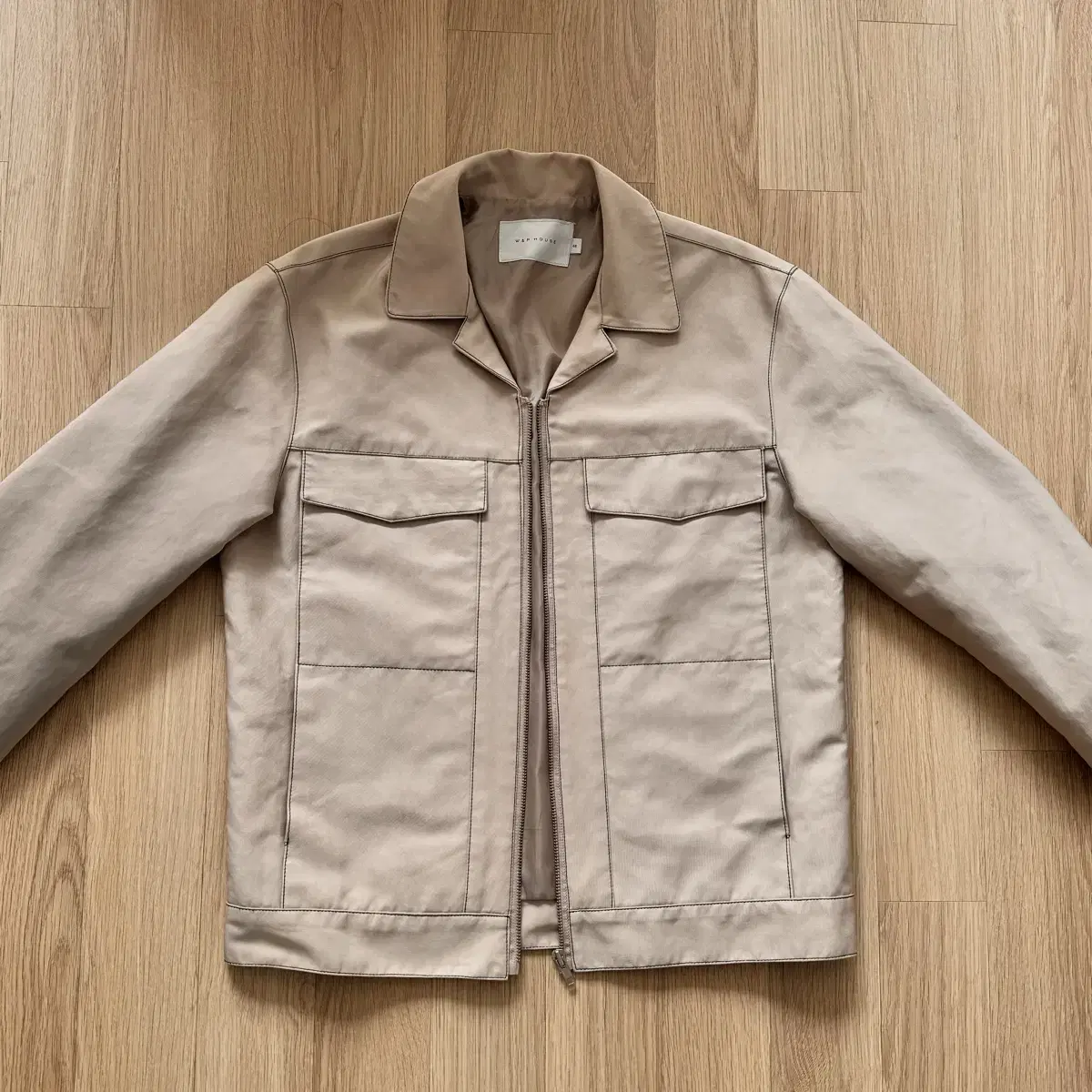 Men's beige jacket