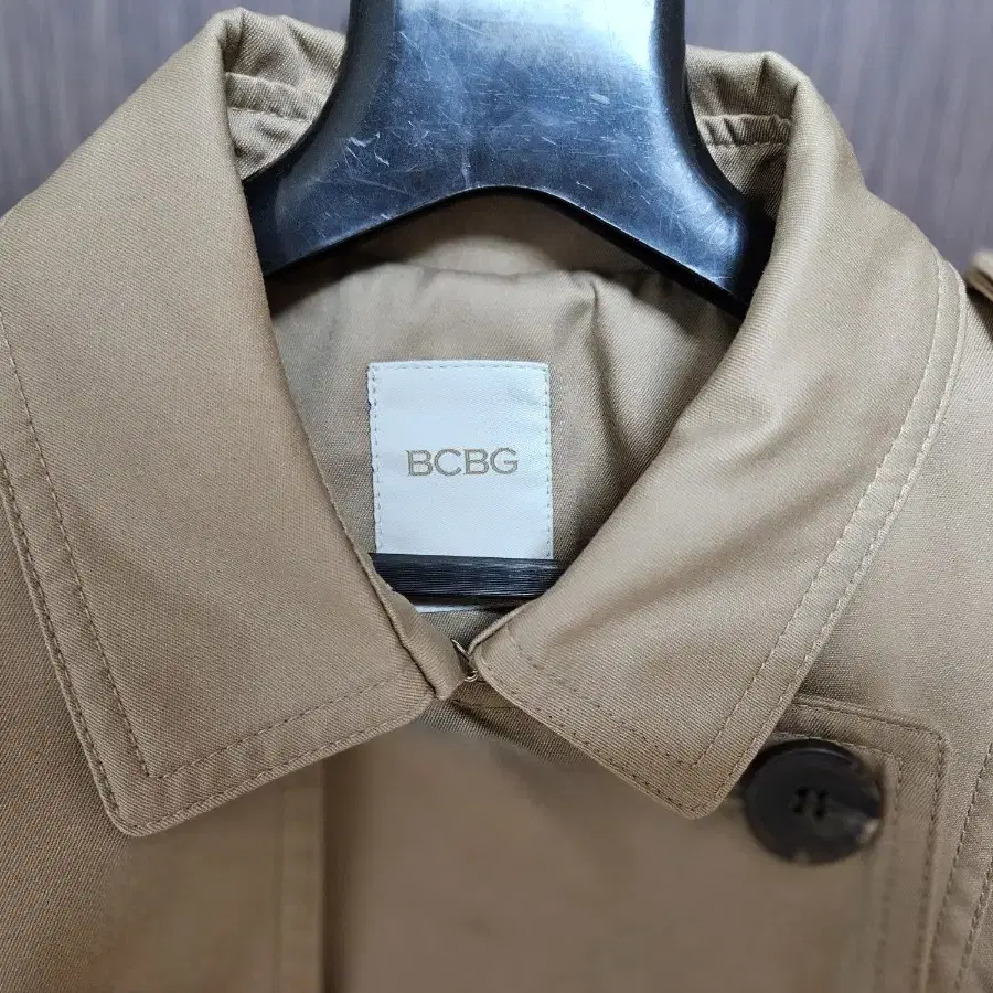 bcbg 트렌치 코트  레니본 샤틴