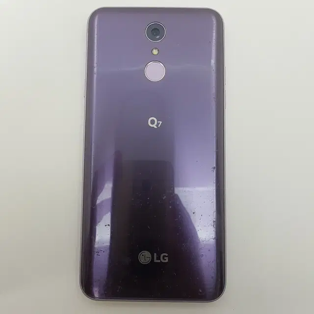 서울 LG Q7 (Q720) 바이올렛 A급 팝니다.