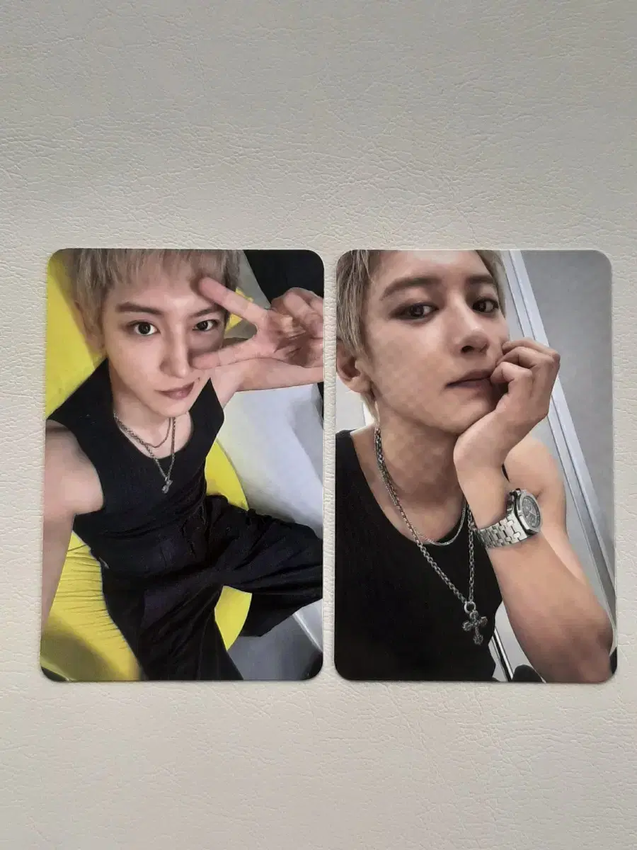 EXO chanyeol 2 photocards in a bundle