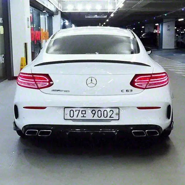 [벤츠]C클래스 W205 C63 AMG 쿠페_18년10만