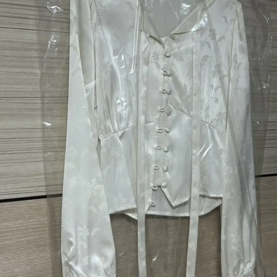 벰버 JACQUARD RIBBON BLOUSE 블라우스