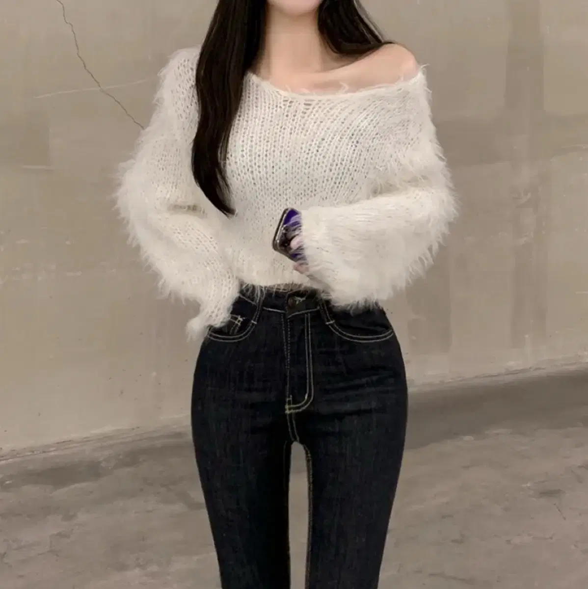 (Discontinued)Henrik Maden WinterKnit AbleBuckleSemi-CroppedDatePartialEneckOne-Off Shoulder