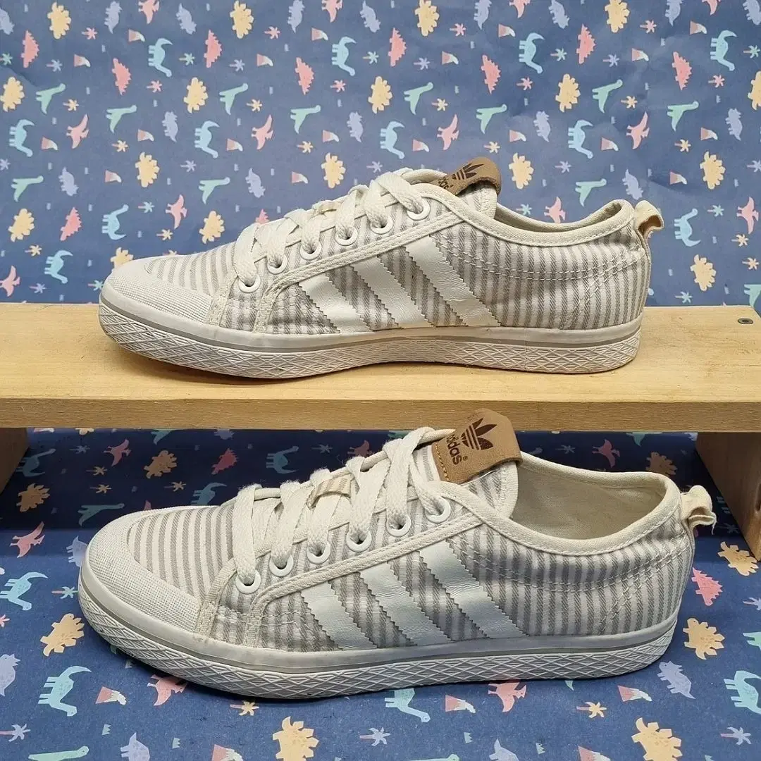 Adidas Honey Low Women's Sneakers 235.