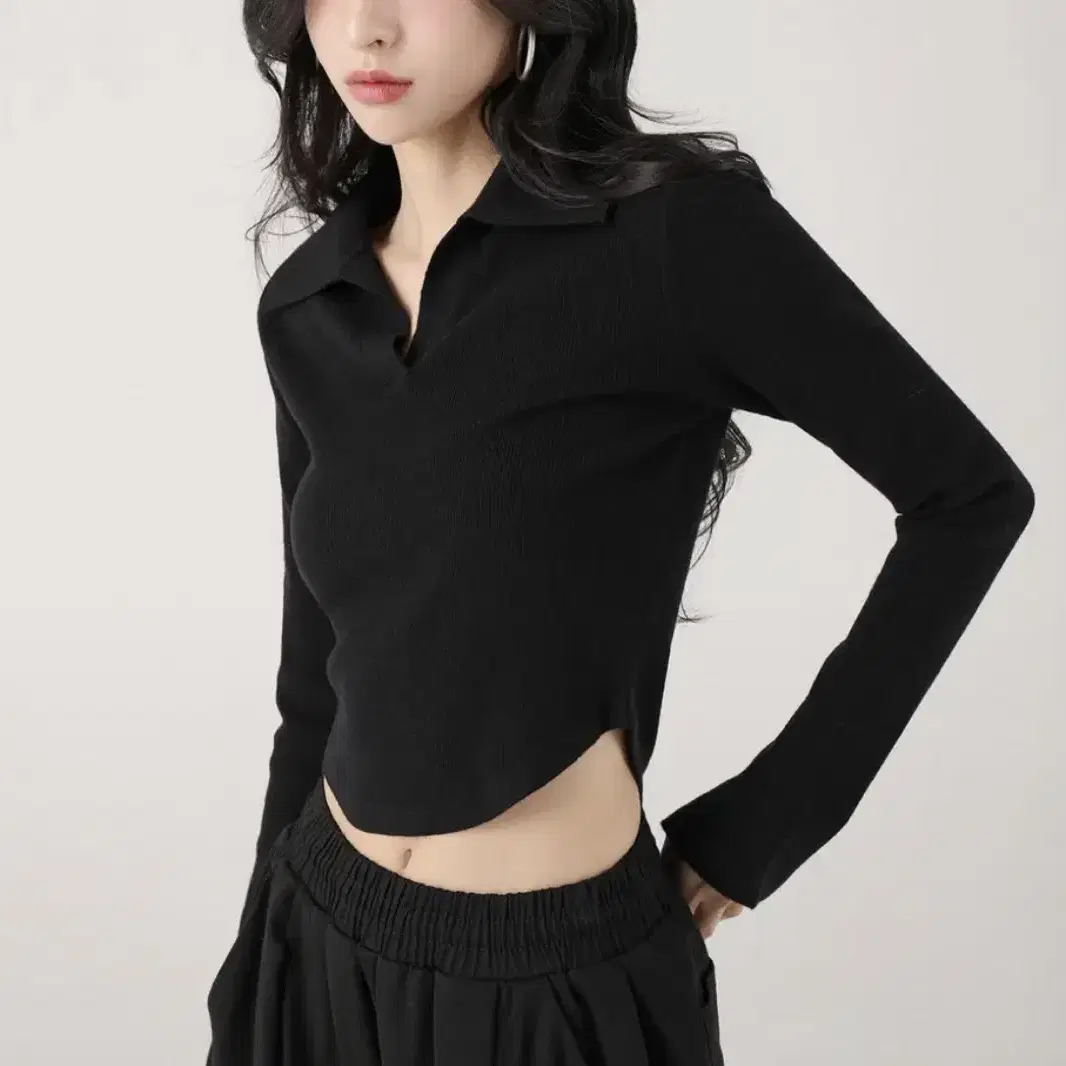 어반드레스 카라 크롭 니트 Ant Waist Collar Knit