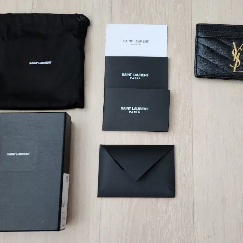 생로랑 여성 카드 지갑 ysl pcc 172y mono black 423