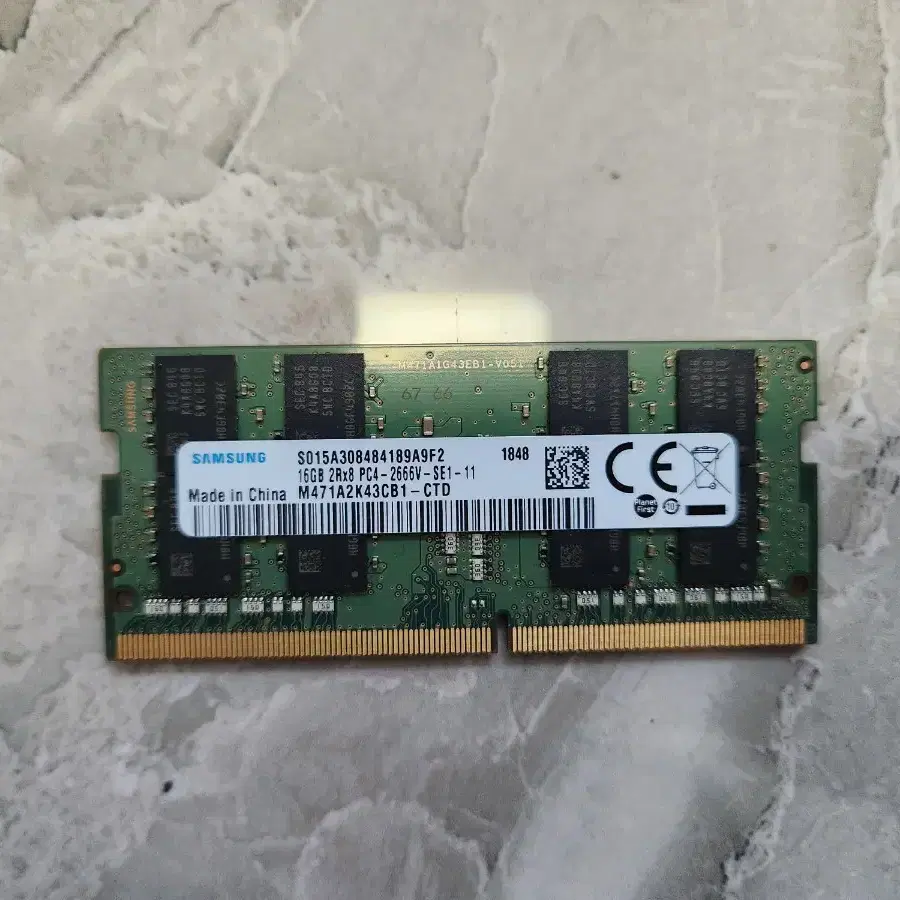 노트북용 삼성 램 16기가 ddr4 2666 팝니다