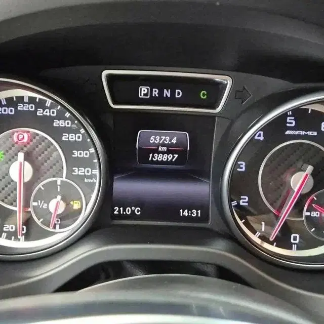 [벤츠]GLA클래스 X156 GLA45 AMG 4MATIC _15년13만