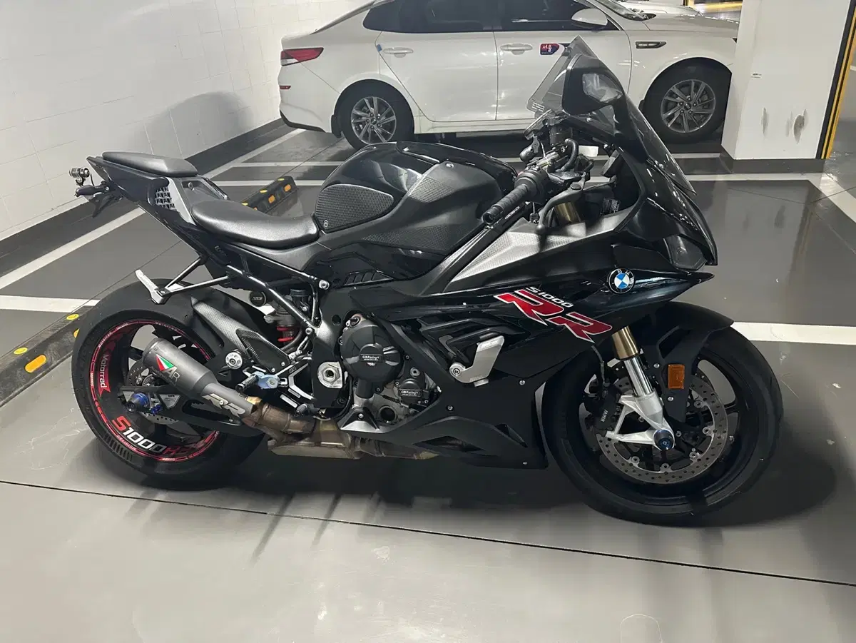 22년식 s1000rr 단조휠 옵션 레이스팩 판매합니다