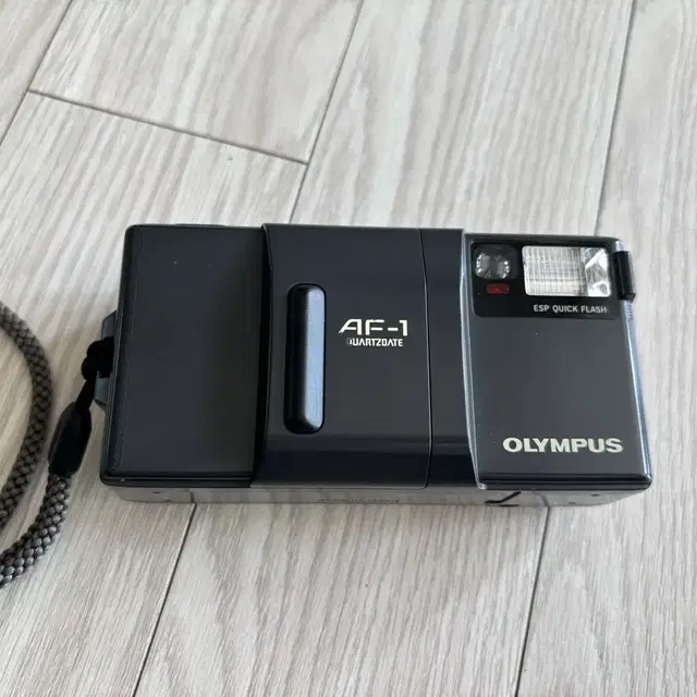 Olympus AF-1 Quartzdate카메라