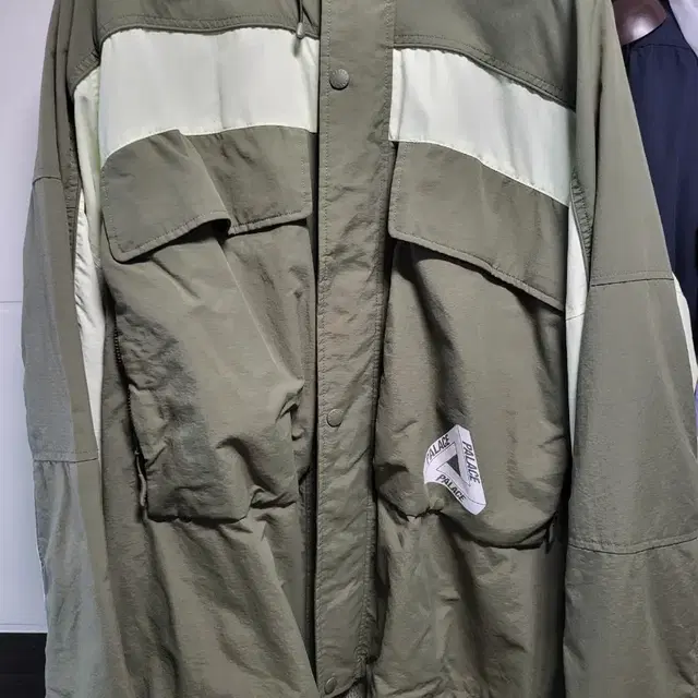 Palace Gone Fishing Jacket Olive - 23SS