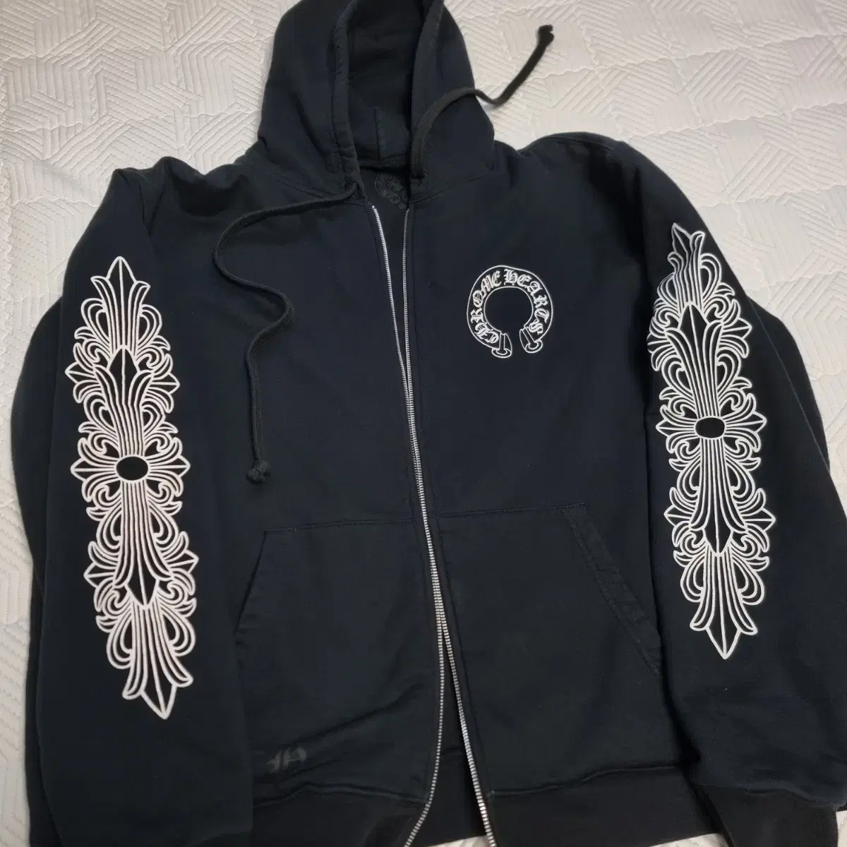 XL Chrome Hearts Horseshoe Floral Heavyweight Hooded Zipped Up Sells