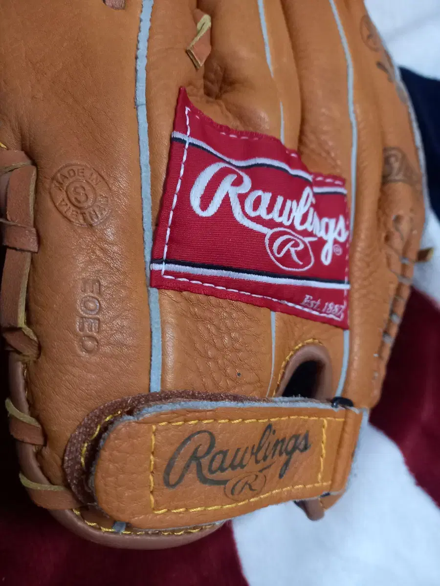 Baseball Glove Rawlings + Baseball