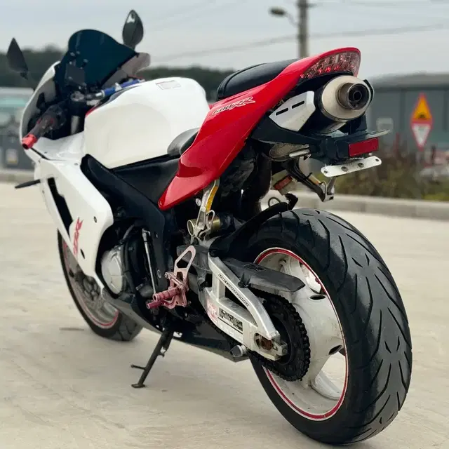 혼다 cbr600rr 2003년 / 아크라포빅 / 구조변경 판매합니다