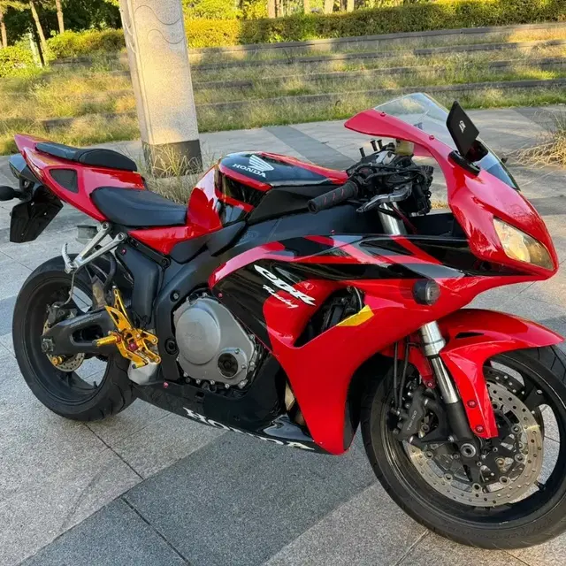 혼다 cbr1000rr 07년식 짧은키로수 팝니다